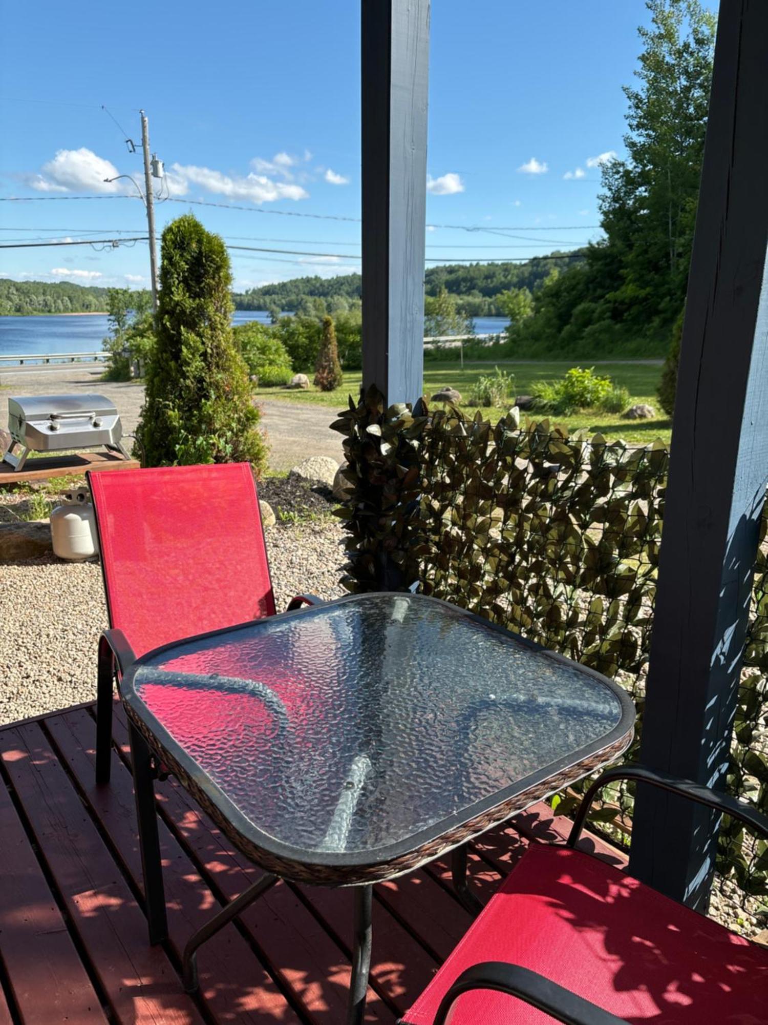 Bed and Breakfast Domaine de la Baie à Shawinigan Extérieur photo