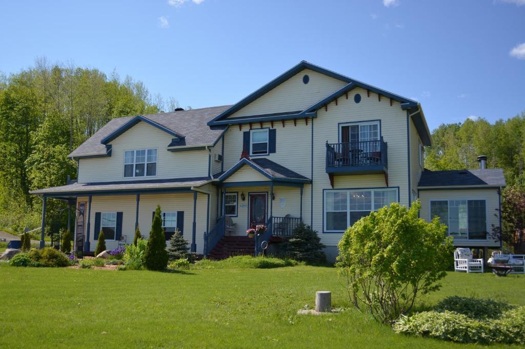 Bed and Breakfast Domaine de la Baie à Shawinigan Extérieur photo